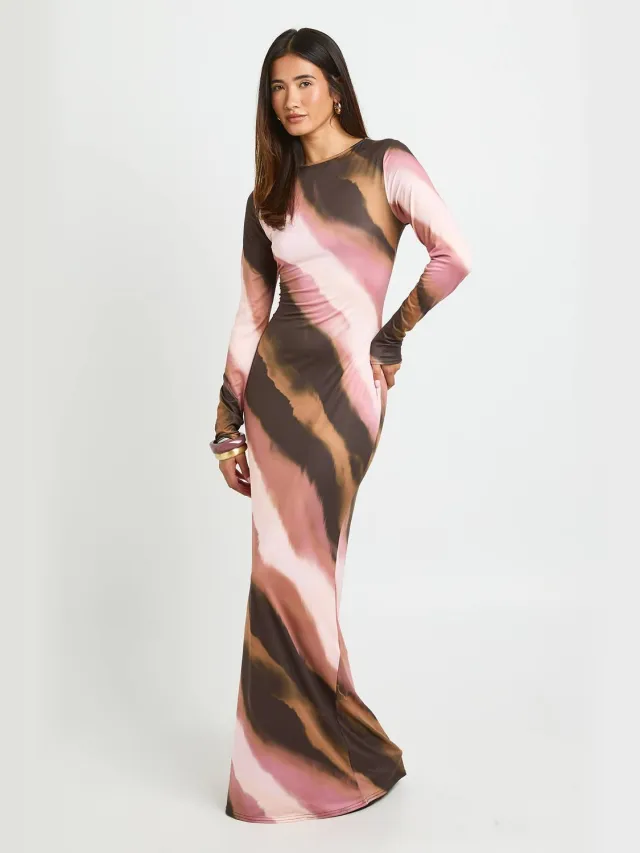 boohoo Dames Maxi-jurk Met Lange Mouwen En Tonale Strepen Chocoladebruin