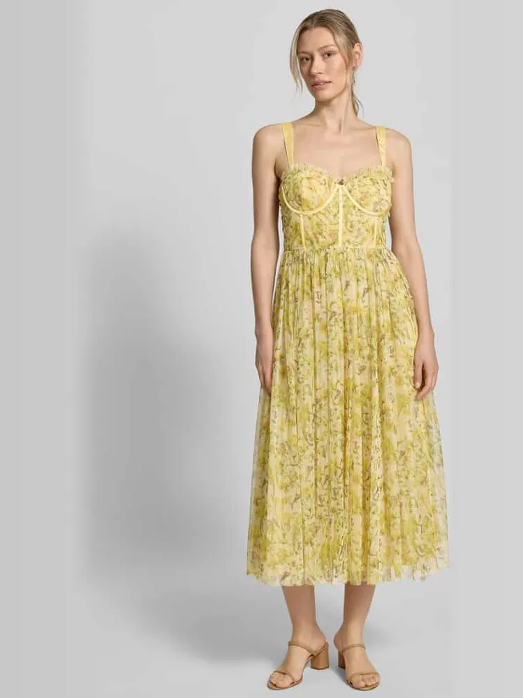 Lace & Beads cocktailjurk van tule Lichtgeel