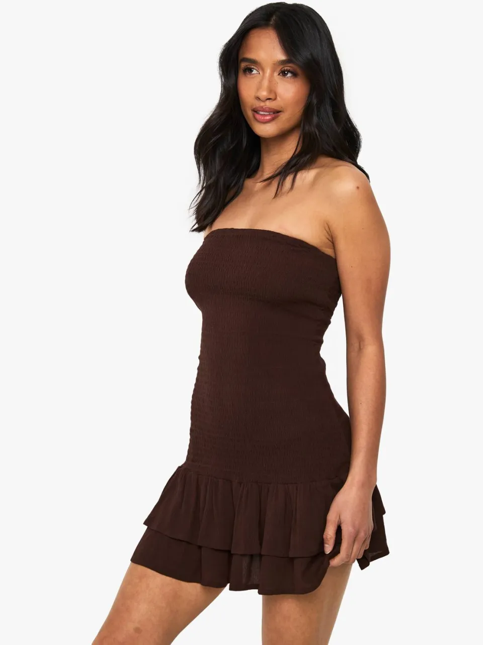 boohoo Dames Kleine kaasdoek-gerimpelde mini strandjurk chocoladebruin, foto 3