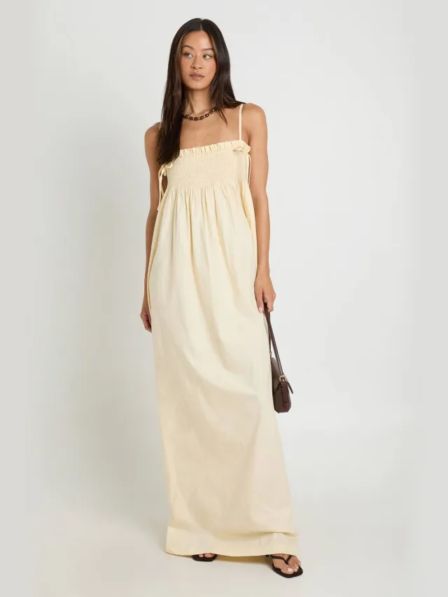 boohoo Dames Lange Maxi Smock Jurk Met Gerimpeld Detail Citroen