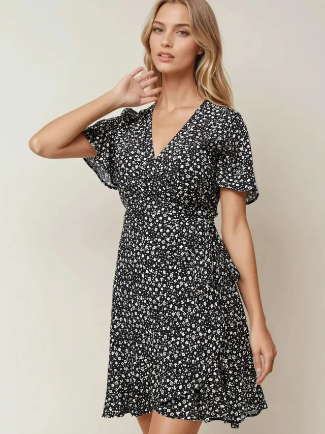 Hiccup Ditsy Bloemenpatroon V-Hals Viscose Minijurk Zwart