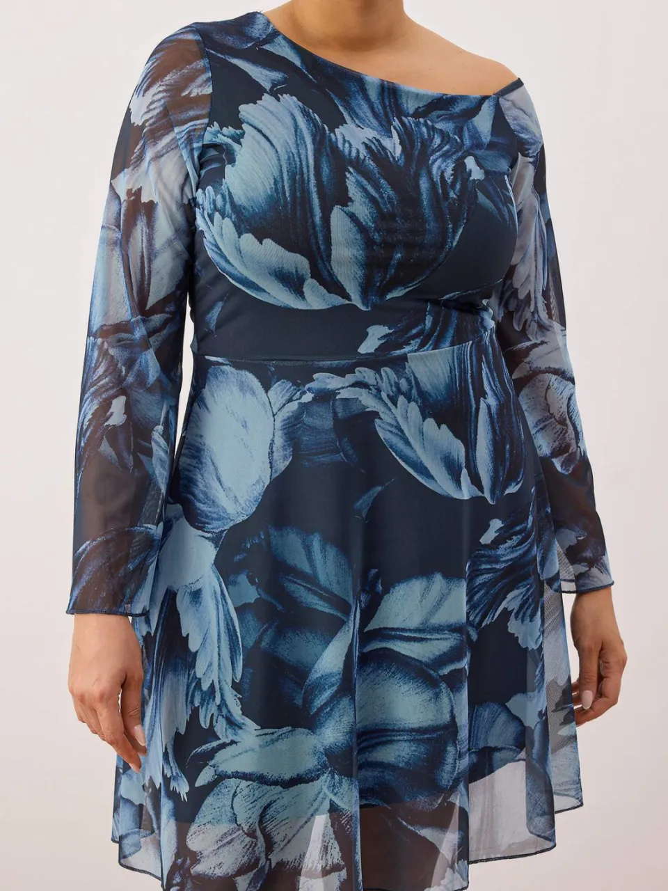 Trendyol Curve Dames Blauw Bloemen Kort / Mini Lang Casual Skater Grote maten Jurk, foto 2