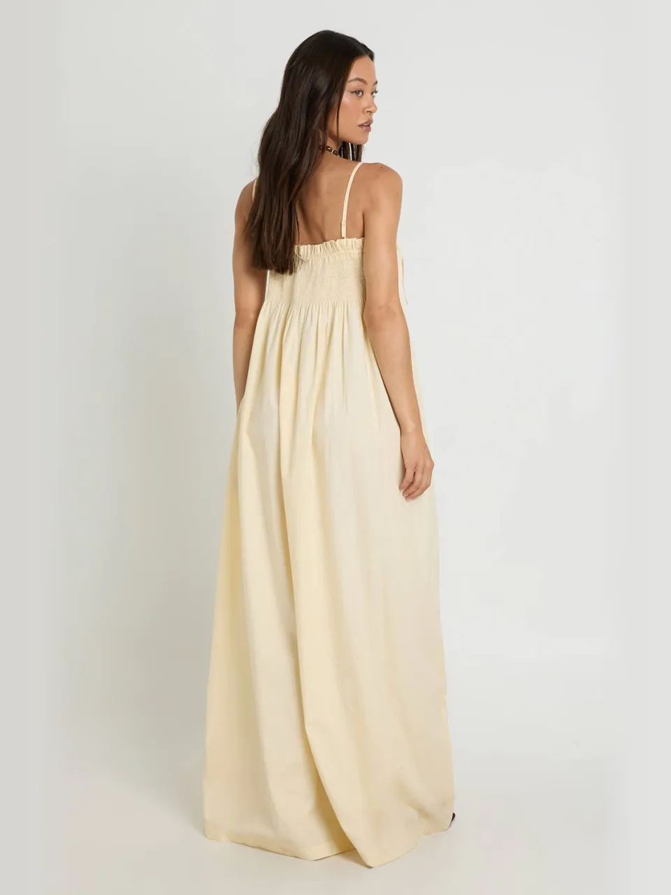 boohoo Dames Lange Maxi Smock Jurk Met Gerimpeld Detail citroen, foto 2