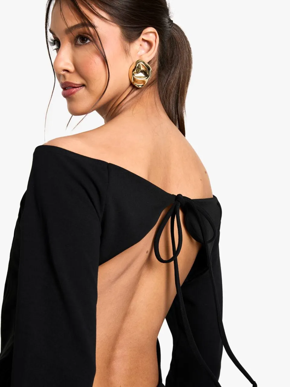 boohoo Dames High Bardot Tie Back Skater Jurk zwart, foto 4