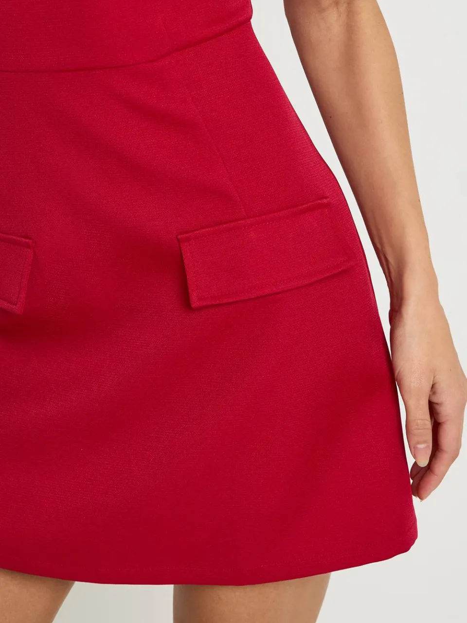 boohoo Dames Lange hoge halslijn gestructureerde op maat gemaakte mini-jurk dark cherry, foto 4