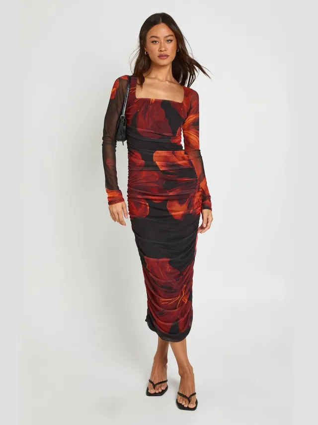 boohoo Dames Lange Bloemen Mesh Jurk Met Vierkante Hals En Plooien Midi zwart, foto 2