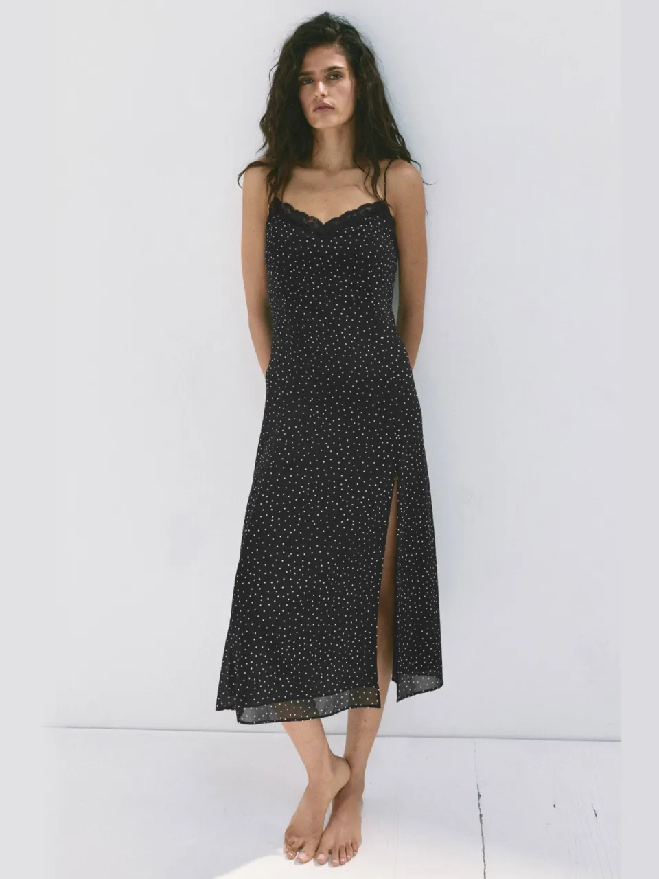 Mango midi zomerjurk met split en stippen - zwart, foto 6