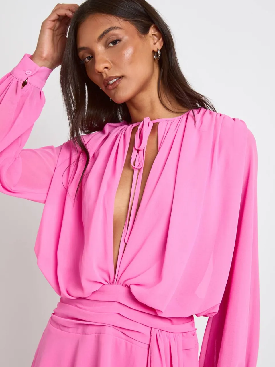 boohoo Dames Lange Chiffon Gesmockte Jurk Met Drapering En Ruches roze, foto 3