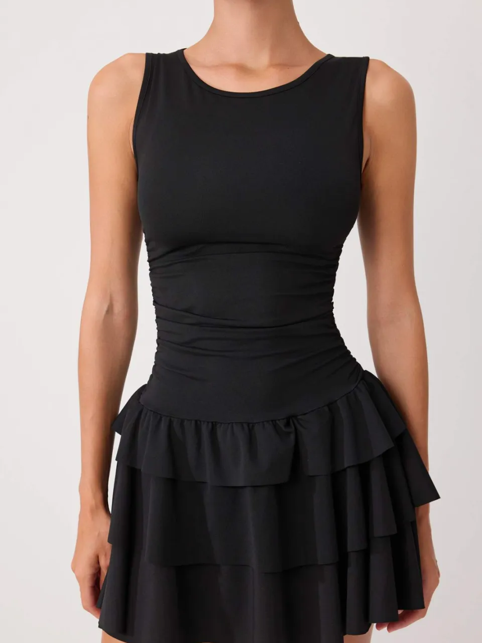 Trendyol TRENDYOLMİLLA Dames Zwart Effen Midi Mouwloos Bodycon Jurken, foto 2