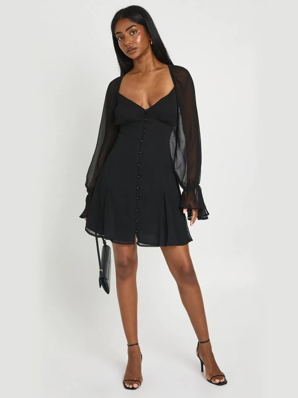 boohoo Dames Getextureerde Chiffon Godet Zoom Mini Jurk zwart, foto 2