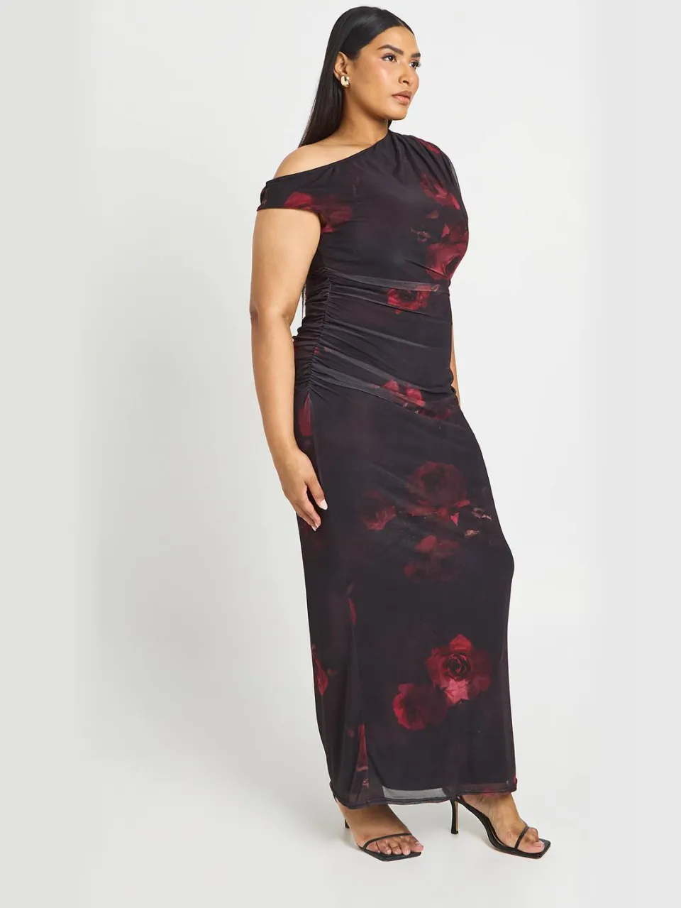 boohoo Dames Plus Bloemen Mesh Asymmetrische Maxi Jurk zwart, foto 3
