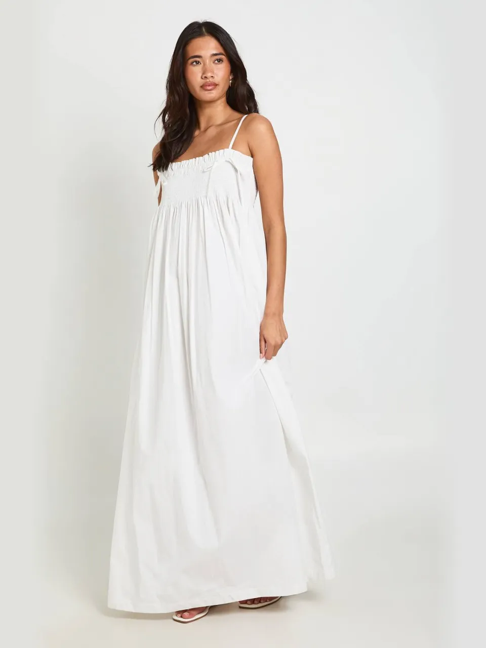 boohoo Dames Maxi Smock Jurk Met Shirring Detail wit, foto 3