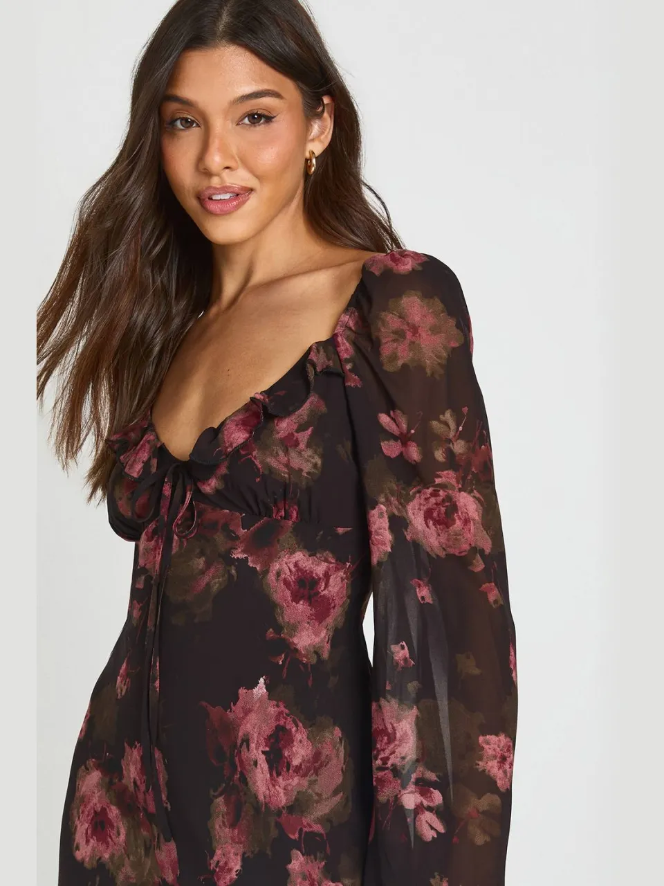 boohoo Dames Toonkleurige Bloemen Chiffon Maxi Jurk Met Wijd Uitlopende Mouwen chocoladebruin, foto 3