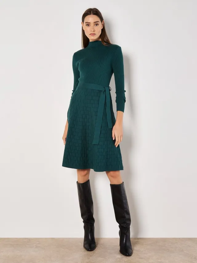 Apricot Mini-jurk met hoge kraag groen