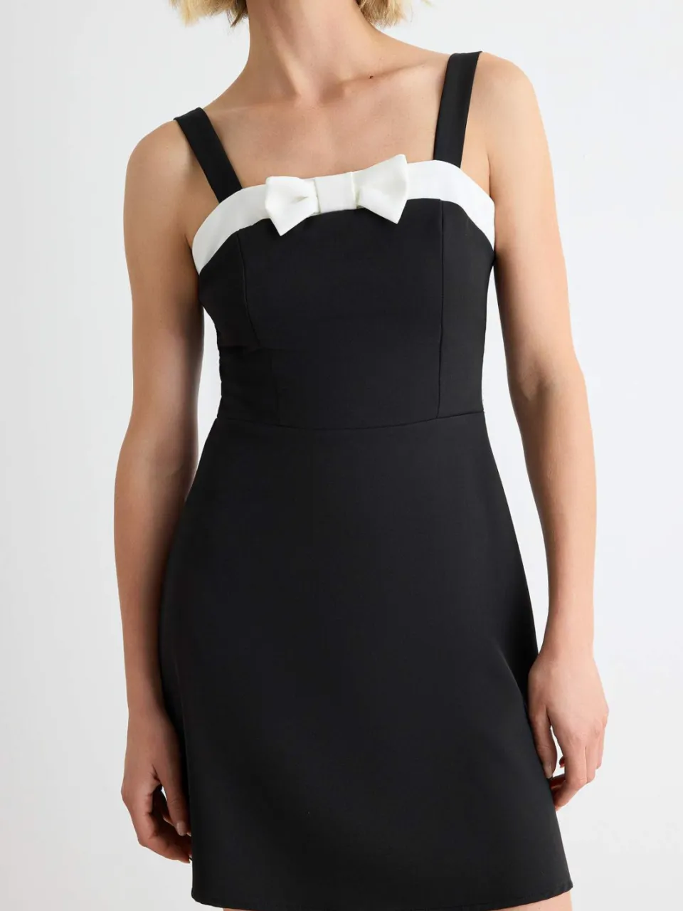 Trendyol TRENDYOLMİLLA Dames Zwart Colorblock Kort / Mini Mouwloos A-lijn Jurken, foto 2