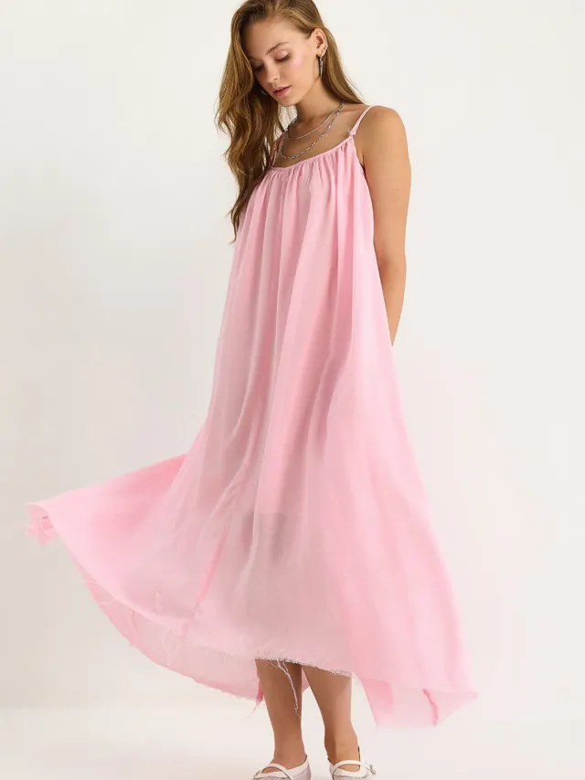 Bianco Lucci Effen Spaghetti Draagband Muslin Midi Jurk met Transparante Zoom Lichtroze