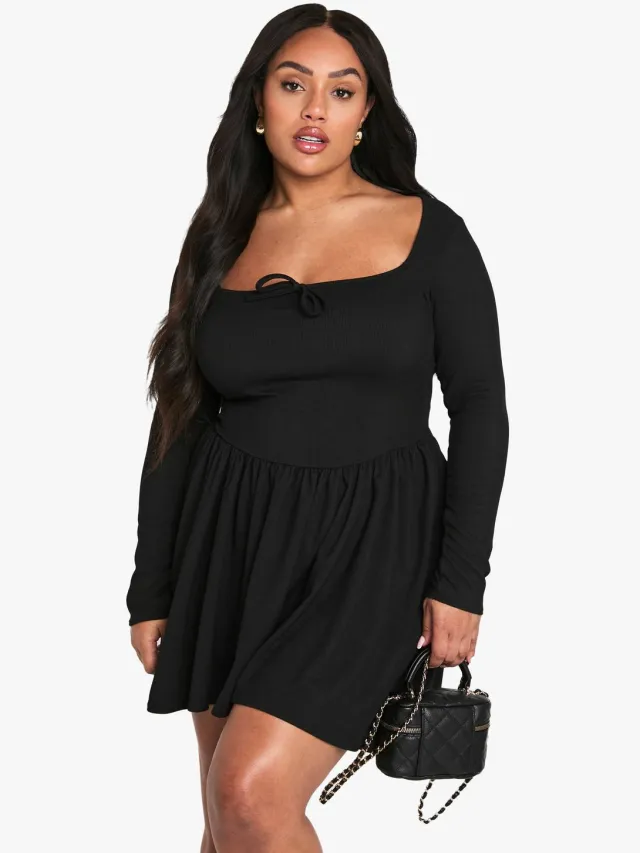 boohoo Dames Plus rib boogdetail skaterjurk Zwart