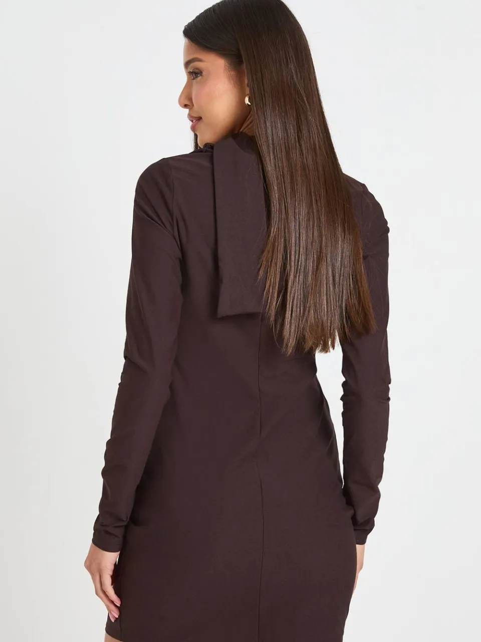 boohoo Dames Wikkel Taille Sjaal Detail Bodycon Jurk chocoladebruin, foto 3