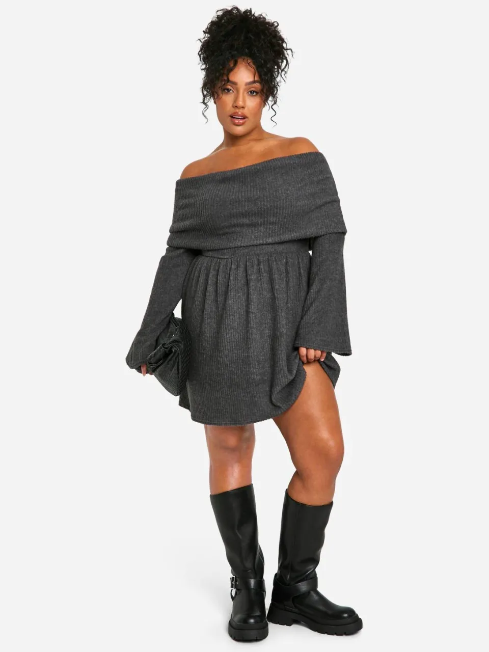 boohoo Dames Plus Geborstelde Rib Off Shoulder Skater Jurk houtskool, foto 2