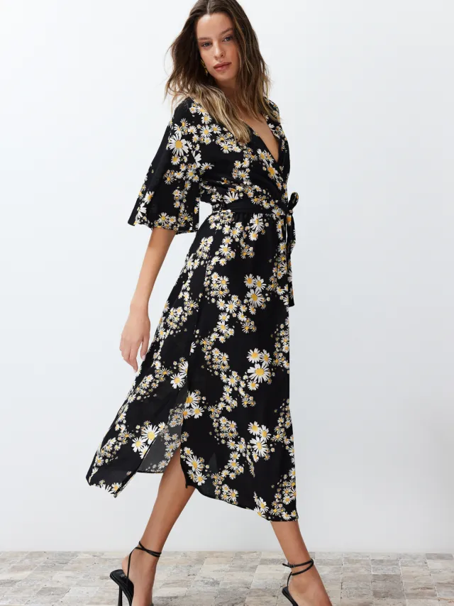 Trendyol TRENDYOLMİLLA Dames Zwart Bloemen Midi Kort Casual Double-breasted Jurken