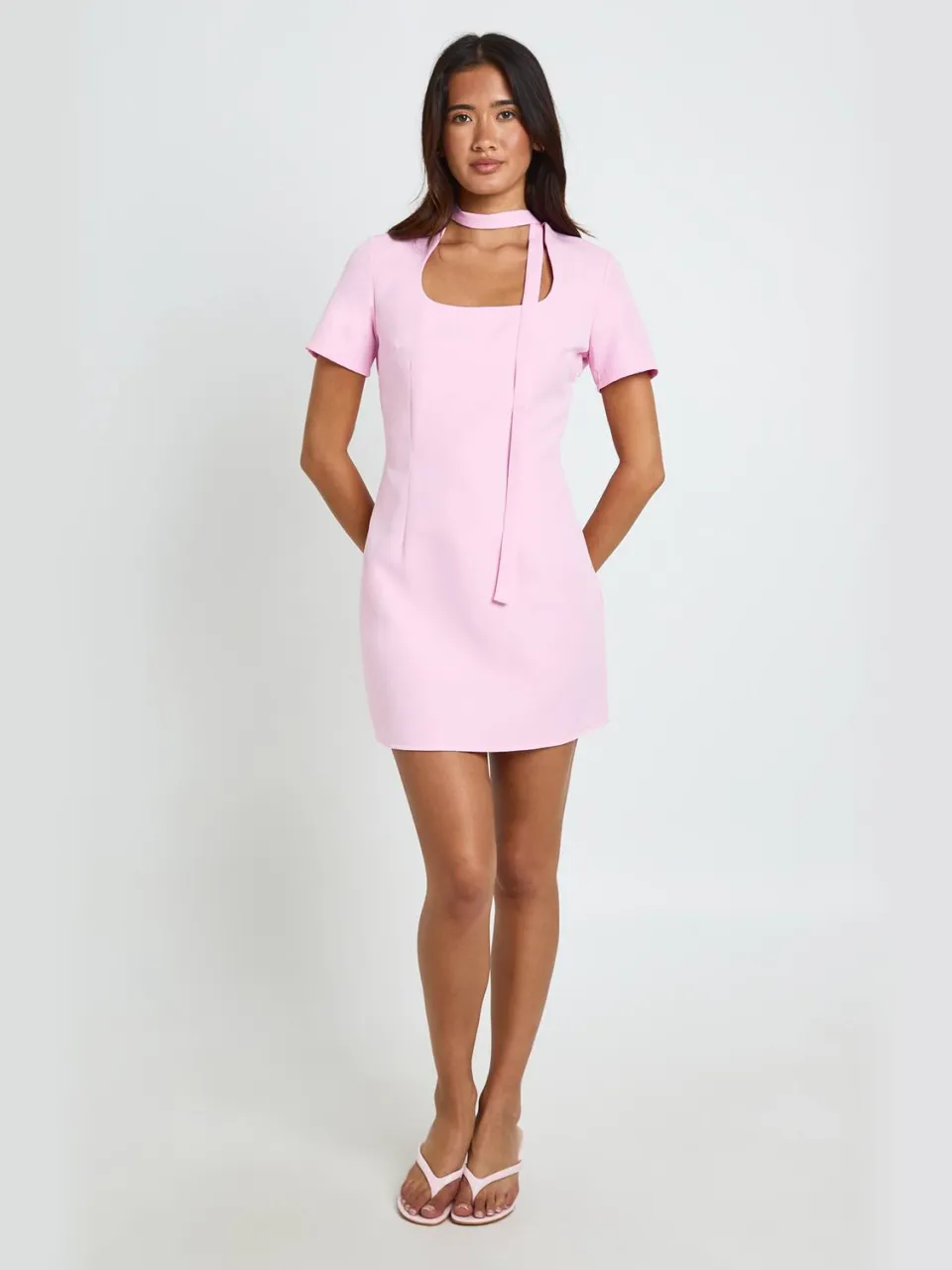 boohoo Dames Mini-jurk Met Korte Mouwen En Sjaalachtig Detail Baby Roze
