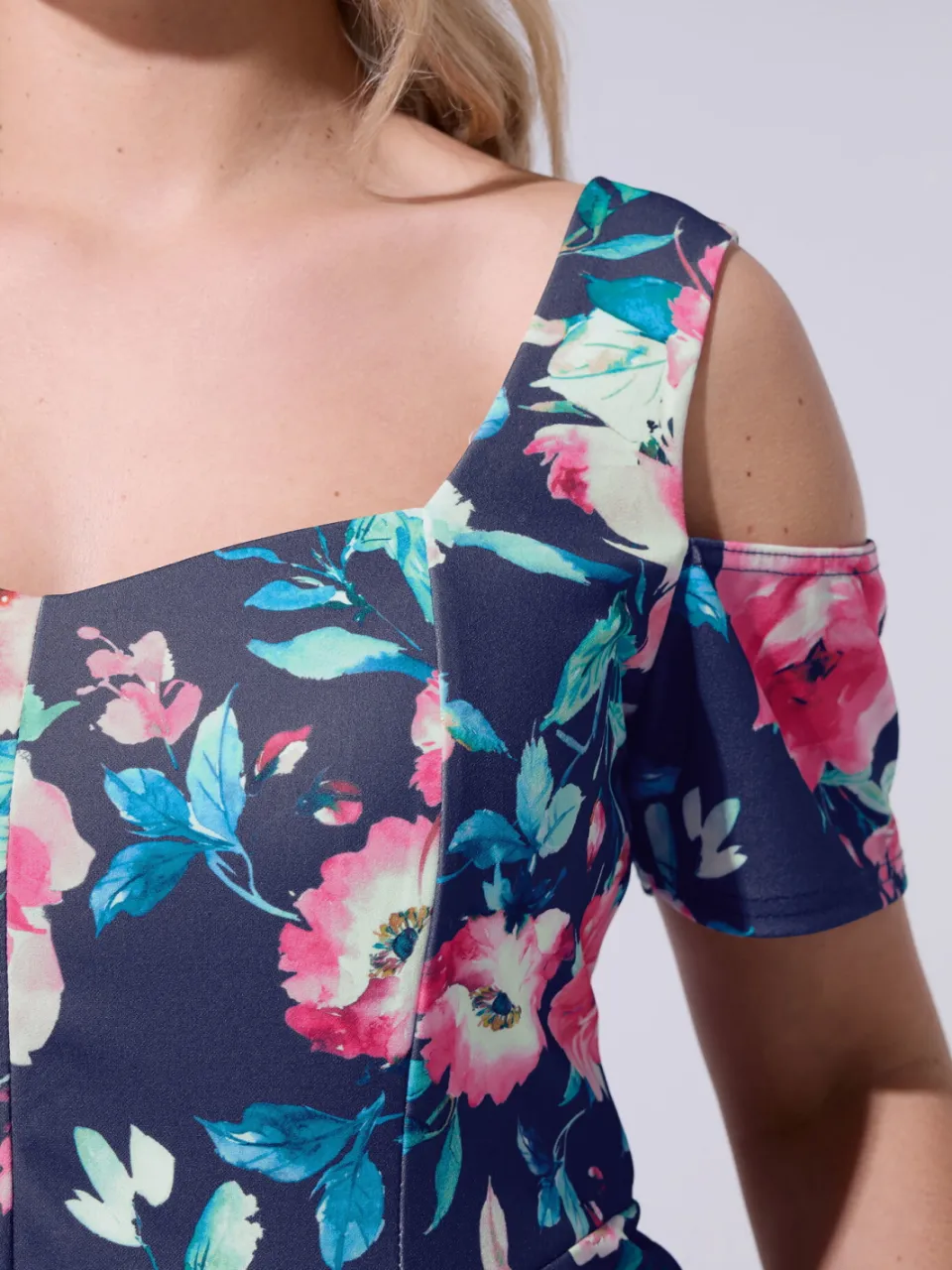 Yours London Marineblauwe Skaterjurk Met Bloemenprint, foto 4