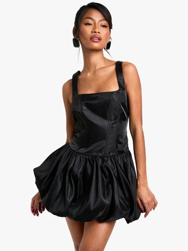 boohoo Dames Taffeta Bubble Hem Lace Up Mini Jurk Zwart