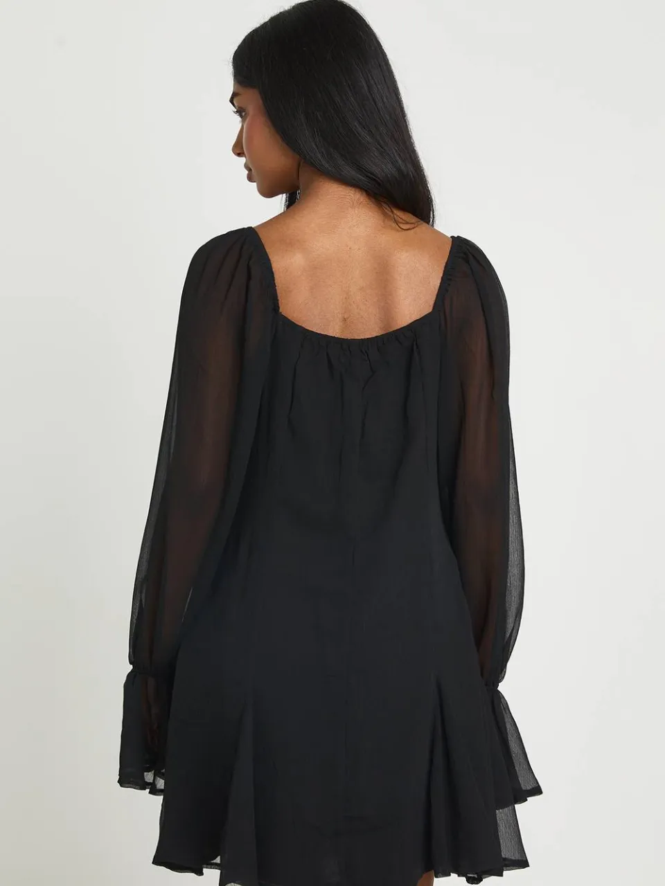 boohoo Dames Getextureerde Chiffon Godet Zoom Mini Jurk zwart, foto 3