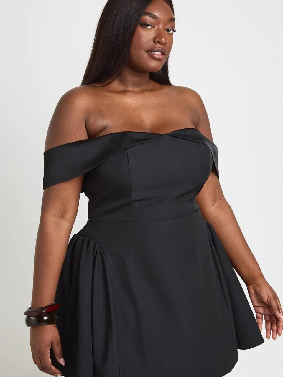 boohoo Dames Plus Bardot Off-shoulder Skater Jurk zwart, foto 2