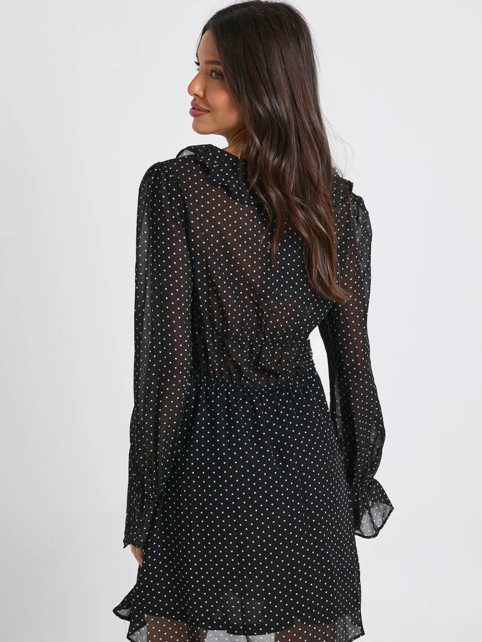 boohoo Dames Mini-jurk met lange mouwen, ruche en volantdetail zwart, foto 2