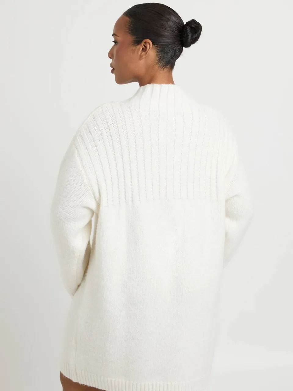 boohoo Dames Plus Oversized Gebreide Mini-trui Jurk Met Hoge Hals crème, foto 2
