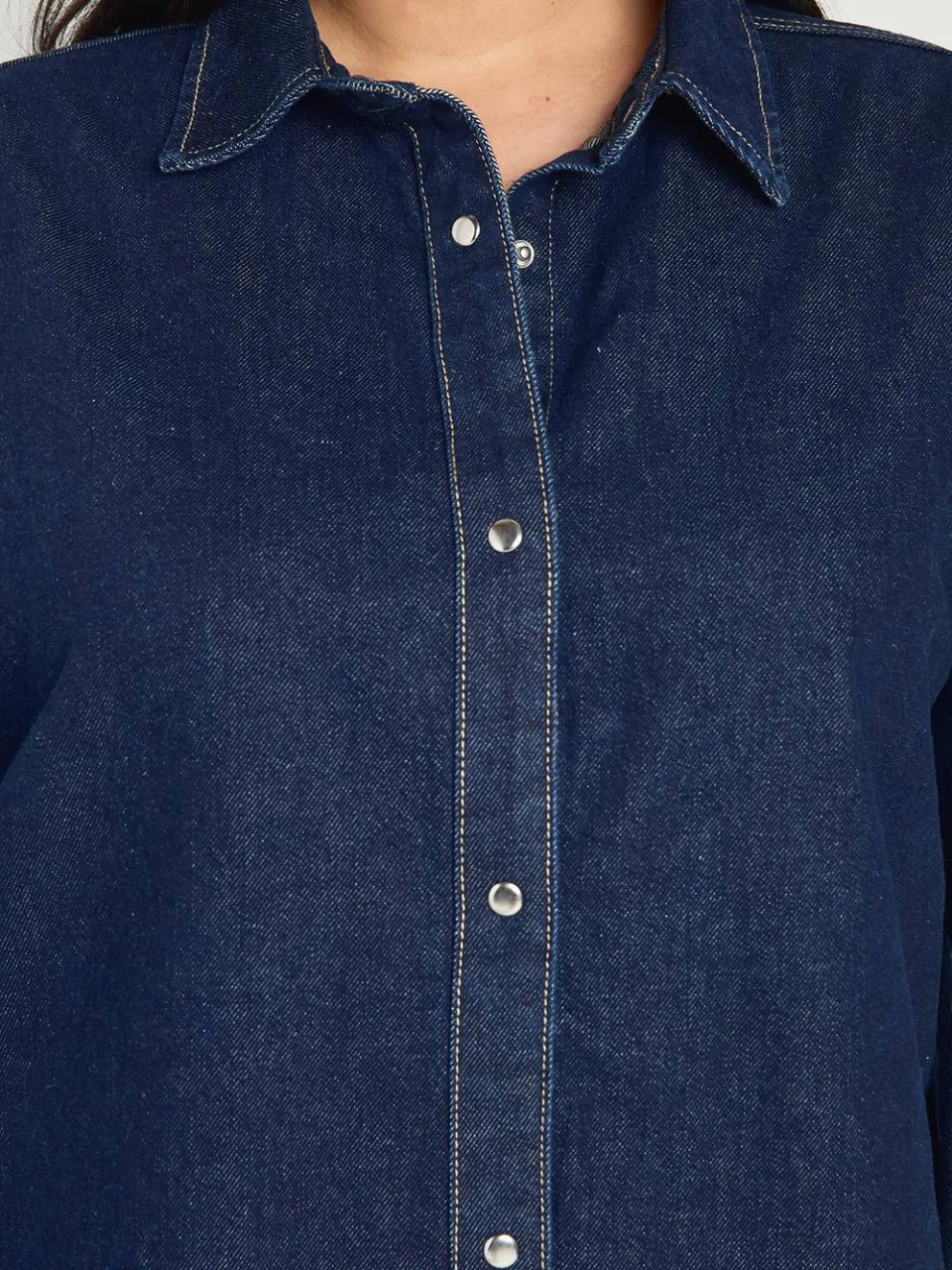boohoo Dames Plus Oversized Denim Jurk Met Hemdkraag, foto 4