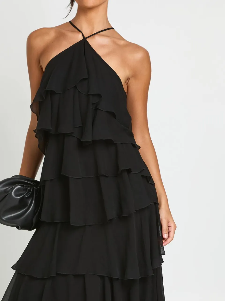 boohoo Dames Chiffon Maxi Jurk Met Ruches Detail zwart, foto 3