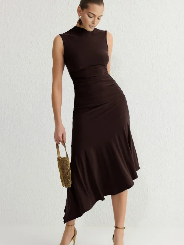 Trendyol TRENDYOLMİLLA Dames Bruin Effen Midi Mouwloos Stijlvol/Avond Asymmetrisch Jurken, foto 2