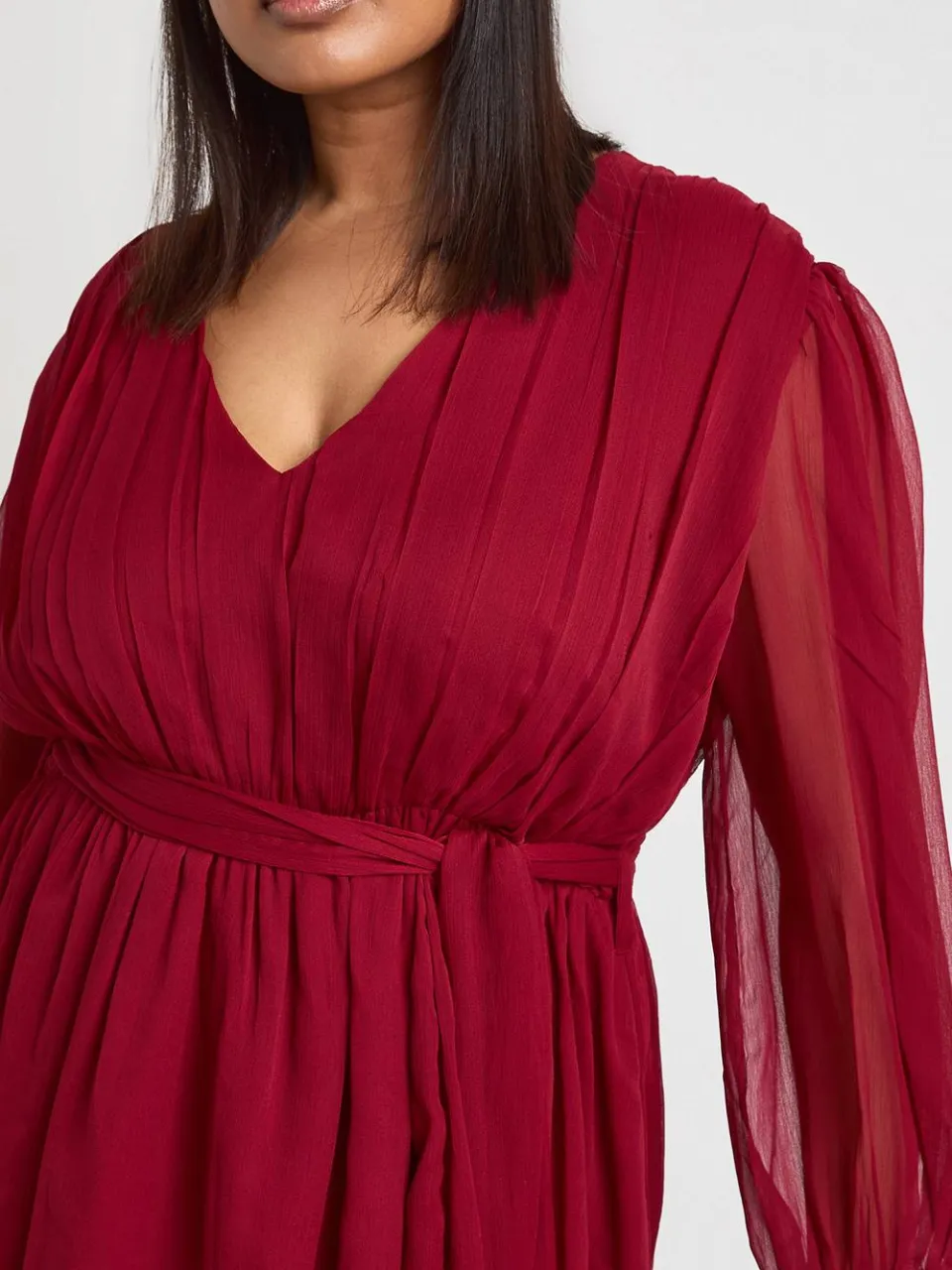 boohoo Dames Plus Chiffon Volume Mouw Strik Taille Mini Skater Jurk merlot, foto 4