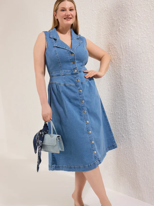 Trendyol Curve Dames Blauw Effen Midi Mouwloos Casual A-lijn Grote maten Jurk