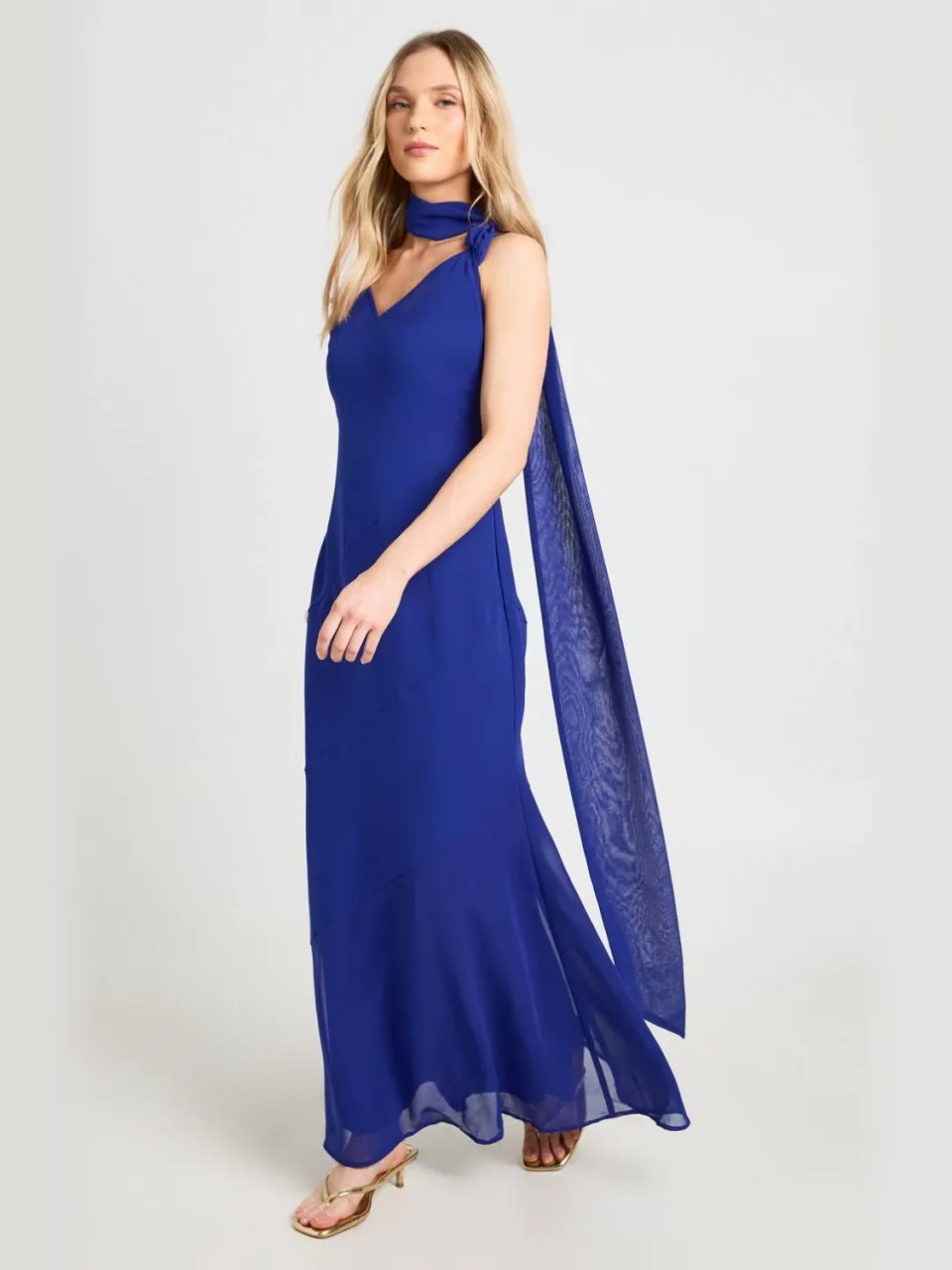 boohoo Dames Petite Chiffon Draperende Hals Sjaal Detail Maxi Jurk kobaltblauw, foto 3