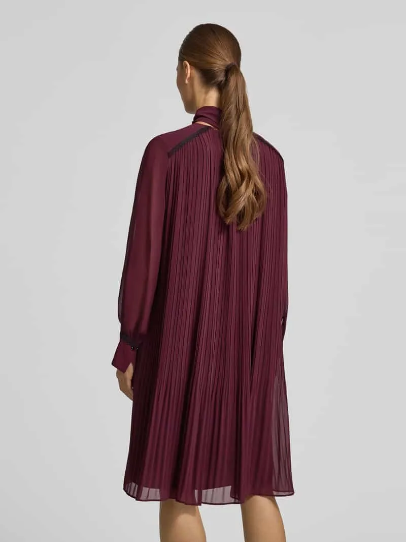 Marc Cain Knie-lange jurk met strikceintuur bordeaux, foto 4