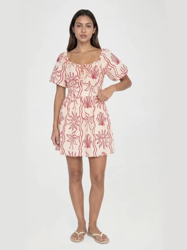 boohoo Dames Lange Mini-jurk Met Schelpenprint En Volumineuze Mouwen In Linnenlook Rood
