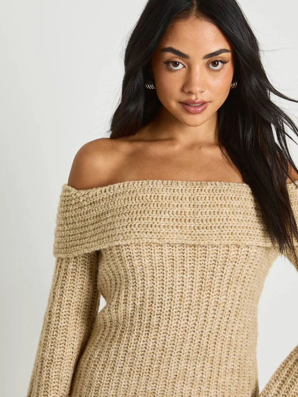 boohoo Dames Chunky Gebreide Bardot Mini Jurk crème, foto 4