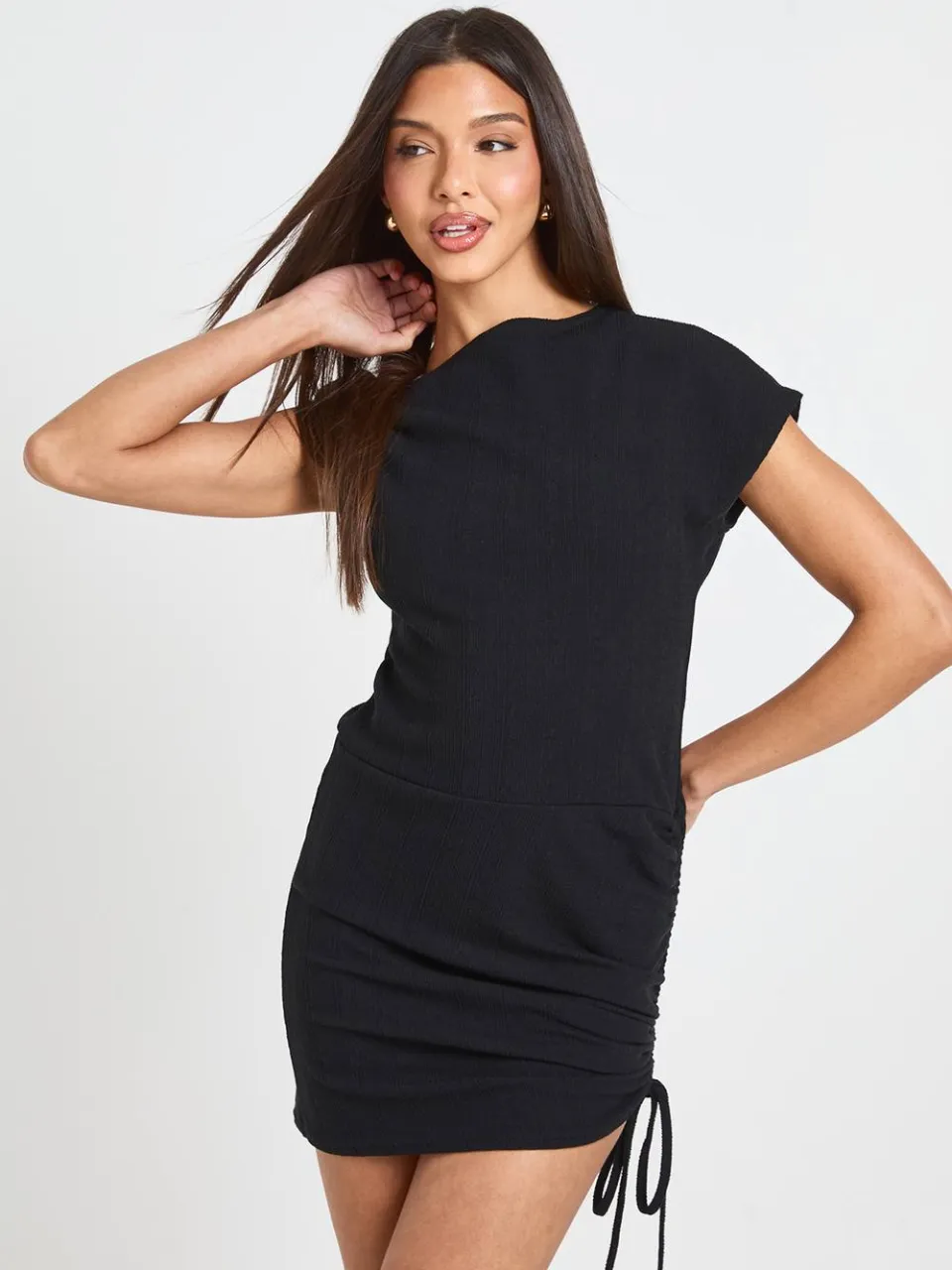 boohoo Dames Gekreukte Rib Asymmetrische Hals Geplooid Bodycon Jurk zwart, foto 3