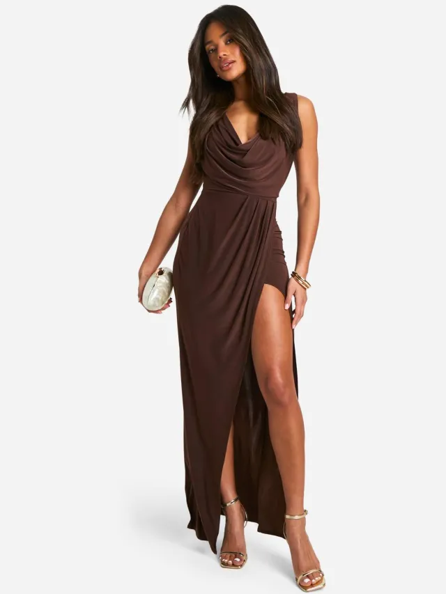 boohoo Dames Slinky geraffelde wikkel maxi-jurk Chocoladebruin