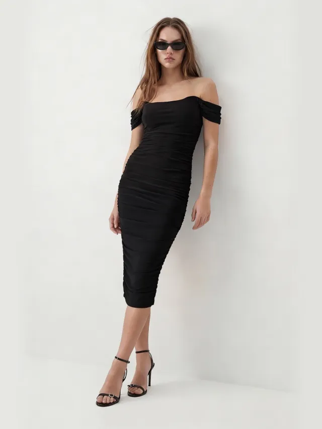 Trendyol TRENDYOLMİLLA Dames Zwart Effen Midi Mouwloos Bodycon Jurken