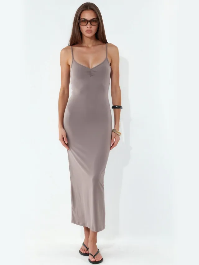 Busem Mouwloze midi-slipdress Mokka