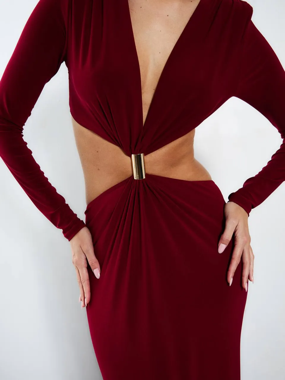boohoo Dames Maxi-jurk met uitgesneden details bordeaux rood, foto 4