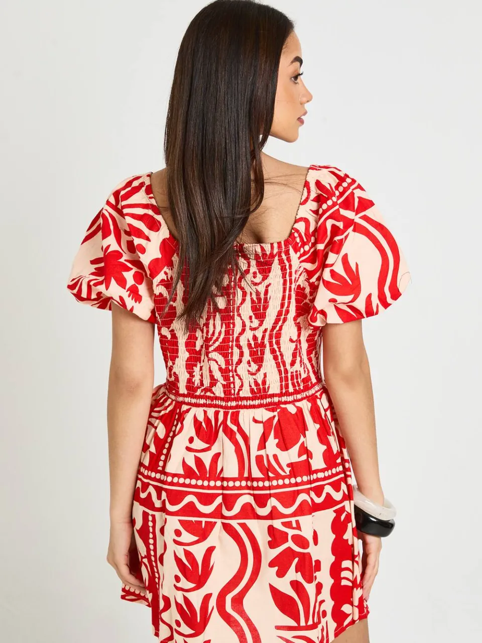 boohoo Dames Mini-jurk Met Bloemenprint, Linnenlook En Volumineuze Mouwen rood, foto 2