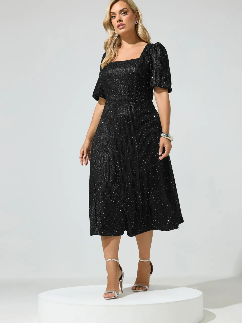 Yours London Zwarte Metallic Midijurk Met Studs, foto 2