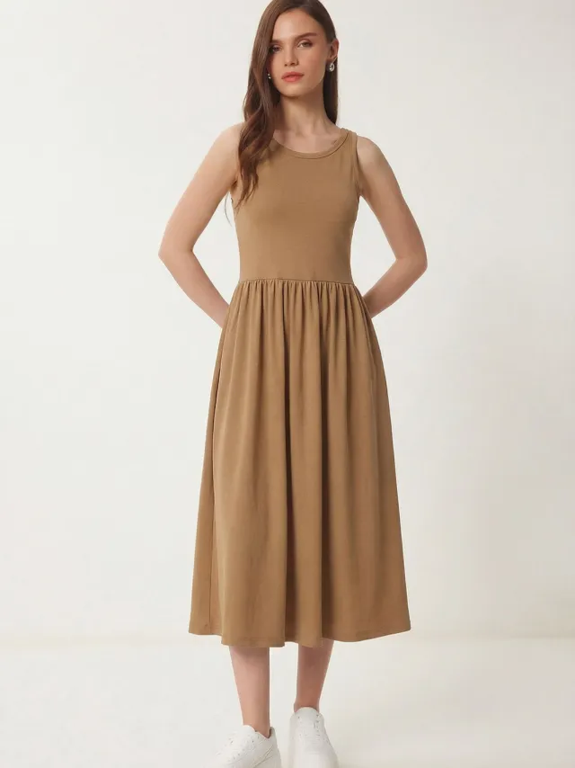 Happiness Istanbul Mouwloze Crew Neck Midi Jurk Naturel