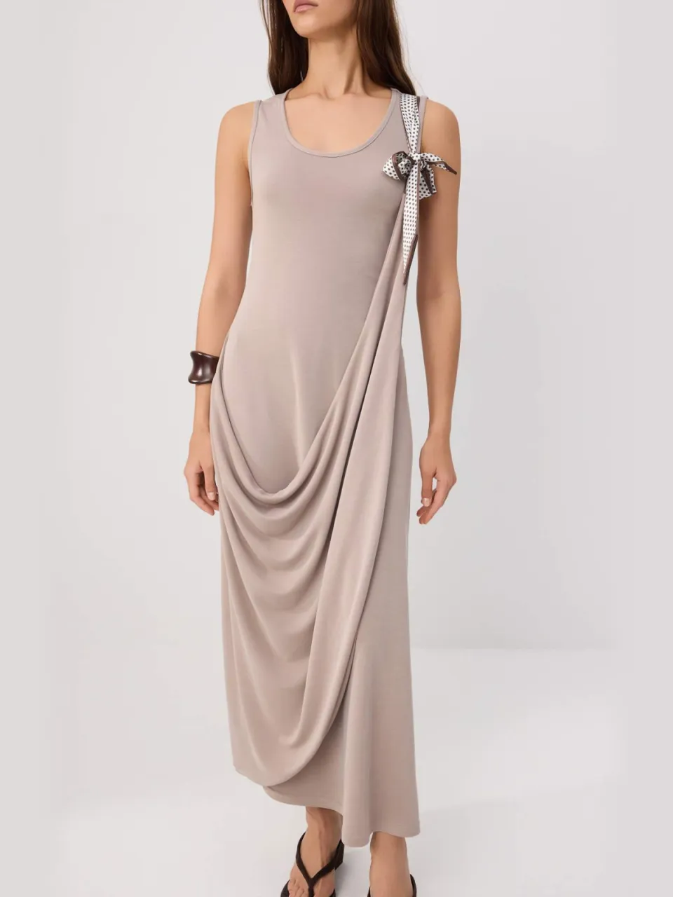 Trendyol TRENDYOLMİLLA Dames Beige Effen Midi Mouwloos Recht Jurken, foto 2