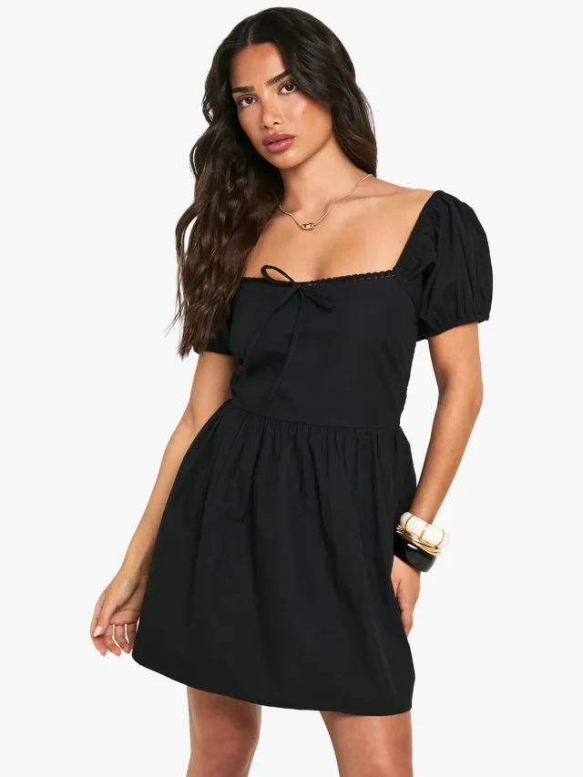 boohoo Dames Mini-jurk van katoenen popeline met pofmouwen in petite pasvorm Zwart